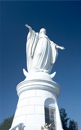 simsearch:841-03057898,k - Statue de la Vierge Marie, la colline de San Cristobal, Santiago de Chile, Chili, Amérique du Sud Photographie de stock - Rights-Managed, Code: 841-03033358