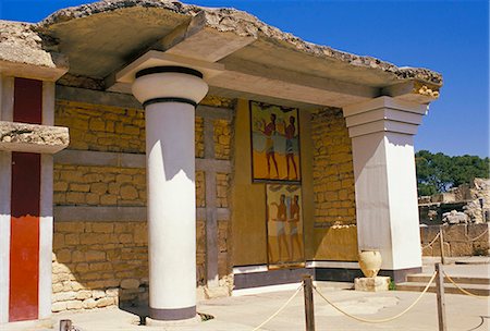 palace knossos exterior - Palace ruins with mural paintings, Corridor of the Procession, Minoan archaeological site of Knossos, island of Crete, Greece, Mediterranean, Europe Stock Photo - Rights-Managed, Code: 841-03033571