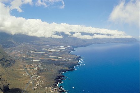 simsearch:841-02714780,k - Aerial view of the southern coast, El Hierro, Canary Islands, Spain, Atlantic, Europe Foto de stock - Con derechos protegidos, Código: 841-03033654