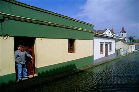 simsearch:841-02703885,k - Street scene in Sao Roch village, Sao Miguel island, Azores, Portugal, Europe, Atlantic Ocean Foto de stock - Con derechos protegidos, Código: 841-03033877