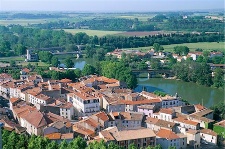 simsearch:841-02920629,k - The old town seen from St. Nazaire cathedral, town of Beziers, Herault, Languedoc Roussillon, France, Europe Foto de stock - Con derechos protegidos, Código: 841-03033927