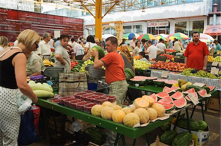 Fruit and vegetable market, Sarajevo, Bosnia, Bosnia-Herzegovina, Europe Stock Photo - Rights-Managed, Code: 841-03054848