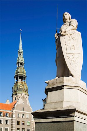 simsearch:841-02721236,k - Statue of Roland and St Peter's church in the old town square, Riga, Latvia, Baltic States, Europe Stock Photo - Rights-Managed, Code: 841-03054964
