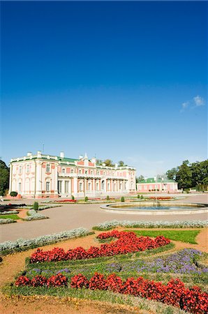 simsearch:841-03029806,k - Jardin du Palais Kadriorg, résidence du président de l'Estonie, à Tallinn, en Estonie, pays baltes, Europe Photographie de stock - Rights-Managed, Code: 841-03054976
