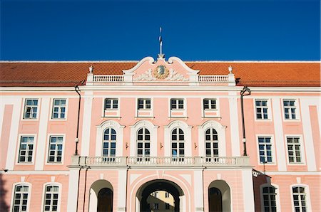 The 18th century Parliament Building on Toompea Hill, Old Town, UNESCO World Heritage Site, Tallinn, Estonia, Baltic States, Europe Fotografie stock - Rights-Managed, Codice: 841-03054978