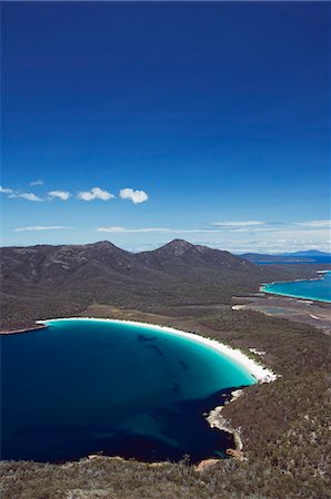 Plage de sable blanc, la baie de Wineglass, Coles Bay, la péninsule Freycinet, Parc National de Freycinet, Tasmanie, Australie, Pacifique Photographie de stock - Rights-Managed, Code: 841-03055080