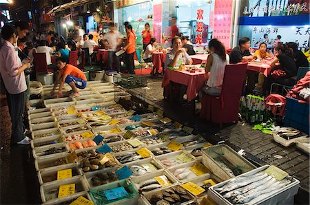 fish market in china - Outdoor fish market and dining area, Shanghai, China, Asia Stock Photo - Rights-Managed, Code: 841-03055732