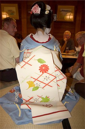 simsearch:841-03035774,k - Geisha, divertissement maiko (geisha stagiaire), la ville de Kyoto, Honshu, Japon, Asie Photographie de stock - Rights-Managed, Code: 841-03056234