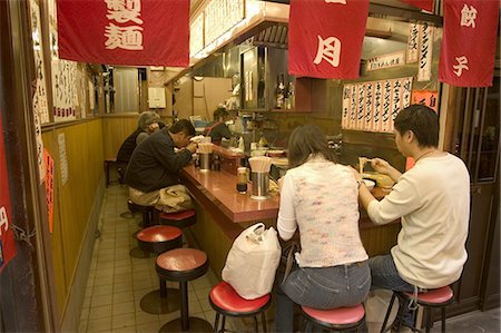 simsearch:841-03056291,k - Stall restaurants, Shinjuku, Tokyo, Honshu, Japan, Asia Foto de stock - Con derechos protegidos, Código: 841-03056290