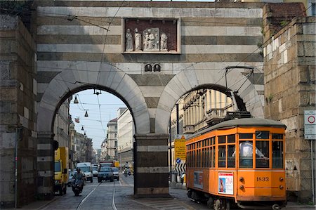 simsearch:841-06805977,k - Rue tramway, Milan, Lombardie, Italie, Europe Photographie de stock - Rights-Managed, Code: 841-03056376