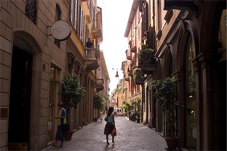 simsearch:841-03066514,k - Boutiques des rues de Milan, Lombardie, Italie, Europe Photographie de stock - Rights-Managed, Code: 841-03056378