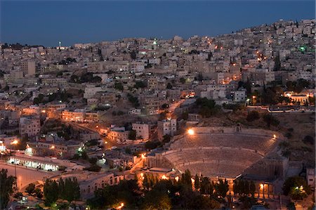 simsearch:841-03056469,k - Roman Theatre at night, Amman, Jordan, Middle East Foto de stock - Con derechos protegidos, Código: 841-03056388