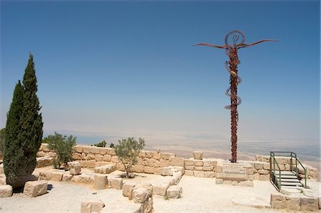 simsearch:841-03056408,k - Memorial cross and church ruins, Moses Memorial Church, Mount Nebo, East Bank Plateau, Jordan, Middle East Stock Photo - Rights-Managed, Code: 841-03056405