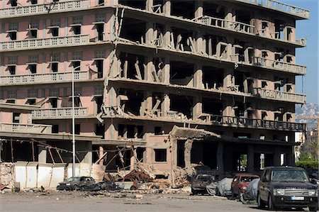 Car bomb devastation, Beirut, Lebanon, Middle East Fotografie stock - Rights-Managed, Codice: 841-03056464