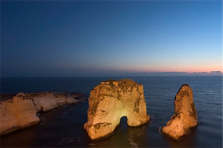simsearch:841-02831548,k - Pigeon rocks (: Pigeon rocks), Beyrouth, Liban, Moyen-Orient Photographie de stock - Rights-Managed, Code: 841-03056469