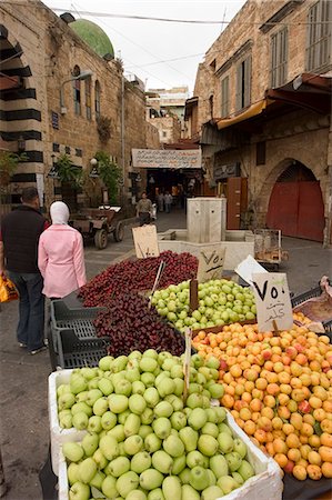 Fruit seller, Tripoli, Lebanon, Middle East Foto de stock - Con derechos protegidos, Código: 841-03056481