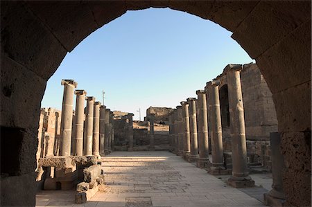 simsearch:841-03030748,k - Archway, Ancient City archaelogical ruins, UNESCO World Heritage Site, Bosra, Syria, Middle East Fotografie stock - Rights-Managed, Codice: 841-03056546