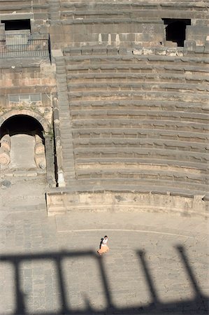 simsearch:841-03056632,k - Le théâtre romain, Citadelle, Bosra, Site du patrimoine mondial de l'UNESCO, la Syrie Moyen-Orient Photographie de stock - Rights-Managed, Code: 841-03056542