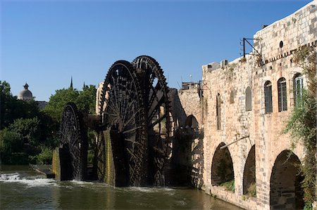 siria - Mosque, water wheel on the Orontes River, Hama, Syria, Middle East Foto de stock - Con derechos protegidos, Código: 841-03056585