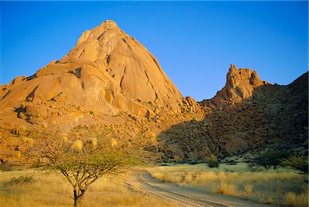 simsearch:841-02993837,k - Spitzkoppe, the Matterhorn of Africa, Namibia Stock Photo - Rights-Managed, Code: 841-03056640
