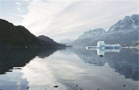 simsearch:841-03057745,k - Icebergs in glacier lake, Torres del Paine, Chile, South America Foto de stock - Con derechos protegidos, Código: 841-03056757