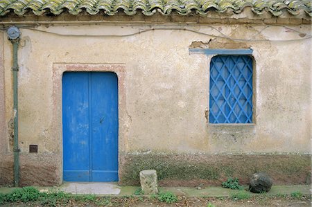 House with blue door and window, Bagia, Sardinia, Italy, Mediterranean, Europe Stock Photo - Rights-Managed, Code: 841-03057085