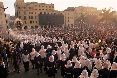 simsearch:841-03057043,k - Crowds of people at Christian festival of Easter Sunday, Lima, Peru, South America Foto de stock - Con derechos protegidos, Código: 841-03057142