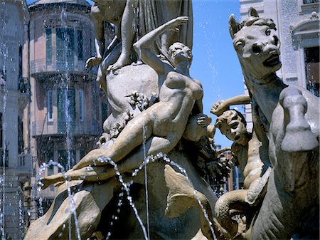 simsearch:841-03029502,k - Diana fountain, Siracusa (Syracuse), island of Sicily, Italy, Mediterranean, Europe Foto de stock - Con derechos protegidos, Código: 841-03057203