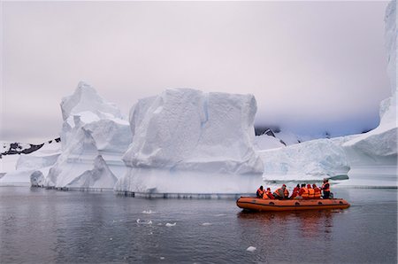 simsearch:841-03057776,k - Icebergs near Pleneau Island, Lemaire Channel, Antarctic Peninsula, Antarctica, Polar Regions Stock Photo - Rights-Managed, Code: 841-03057777