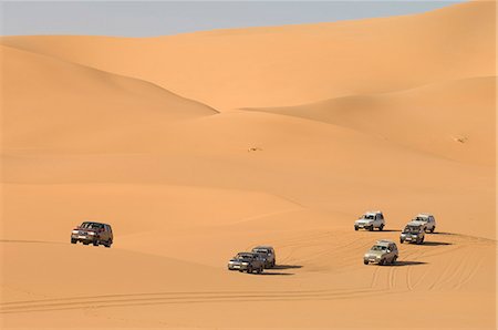 erg ubari - SUV on sand dunes, Erg Awbari, Sahara desert, Fezzan, Libya, North Africa, Africa Stock Photo - Rights-Managed, Code: 841-03058557