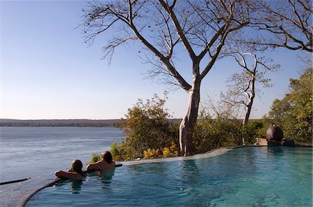 Le Club de River lodge, fleuve Zambèze, Zambie, Afrique Photographie de stock - Rights-Managed, Code: 841-03058817