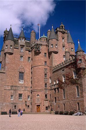 Le château de Glamis, maison d'enfance de la fin la Reine Elizabeth la reine mère, Glamis, Angus, Écosse, Royaume-Uni, Europe Photographie de stock - Rights-Managed, Code: 841-03064093