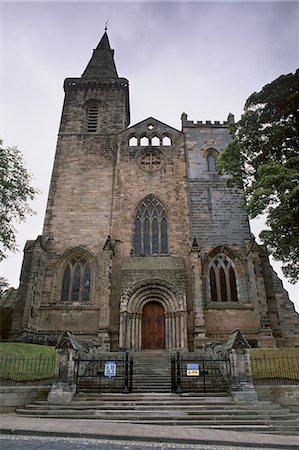 simsearch:841-03064120,k - Dunfermline Abbey church dating from between the 12th and 19th centuries, where Robert the Bruce is buried, Dunfermline, Fife, Scotland, United Kingdom, Europe Foto de stock - Direito Controlado, Número: 841-03064124