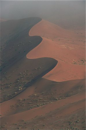 sossusvlei dunes - Red sand dunes, up to 300m, Sossusvlei, Namib-Naukluft Desert Park, Namibia, Africa Stock Photo - Rights-Managed, Code: 841-03064372