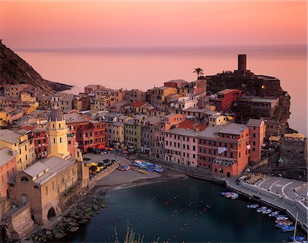 simsearch:841-03058420,k - Vernazza harbour at dusk, Vernazza, Cinque Terre, UNESCO World Heritage Site, Liguria, Italy, Europe Stock Photo - Rights-Managed, Code: 841-03064393