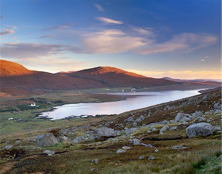 simsearch:841-03064861,k - Vue sur Ardvourlie (Aird un Mhulhaid), Borglass (Bogha Glass) et Loch Seaforth, à l'aube, Nord Harris, Hébrides extérieures, en Écosse, Royaume-Uni, Europe Photographie de stock - Rights-Managed, Code: 841-03064587