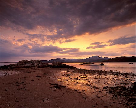 simsearch:841-02918493,k - Black Cuillins range from the shores of Loch Eishort at sunset, Isle of Skye, Inner Hebrides, Scotland, United Kingdom, Europe Stock Photo - Rights-Managed, Code: 841-03064695