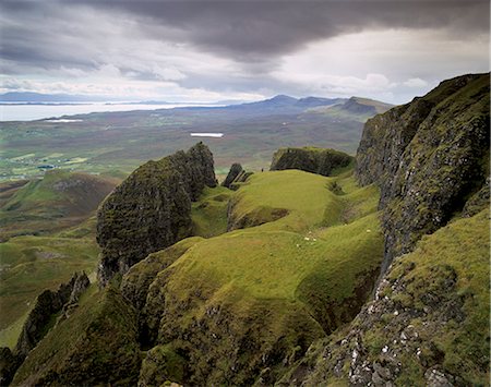 simsearch:841-03064690,k - The Quiraing escarpment (The Table) ( The Prison), overlooking the Sound of Raasay, Trotternish, Isle of Skye, Inner Hebrides, Scotland, United Kingdom, Europe Foto de stock - Con derechos protegidos, Código: 841-03064717