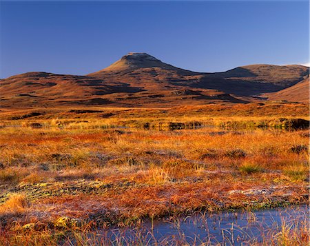 simsearch:841-03064714,k - Macleod's Table (Healabhal Bheag), 489 m, Duirinish, Isle of Skye, Inner Hebrides, Scotland, United Kingdom, Europe Foto de stock - Con derechos protegidos, Código: 841-03064718