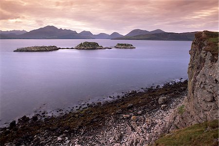 Black Cuillins range from the shores of Loch Eishort, Isle of Skye, Inner Hebrides, Scotland, United Kingdom, Europe Foto de stock - Con derechos protegidos, Código: 841-03064727