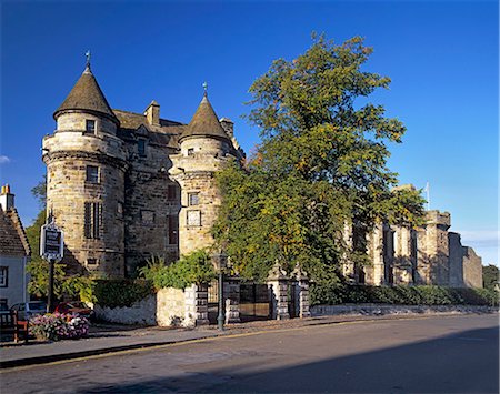 falkland island - Falkland Palace built between 1501 and 1531 on an earlier foundation, where Mary Queen of Scots lived for a time, Falkland, Fife, Scotland, United Kingdom, Europe Stock Photo - Rights-Managed, Code: 841-03064813