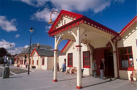 simsearch:841-02706752,k - Victorienne gare royale, utilisé par la Reine Victoria, Ballater, Deeside, Aberdeenshire, Ecosse, Royaume-Uni, Europe Photographie de stock - Rights-Managed, Code: 841-03064842