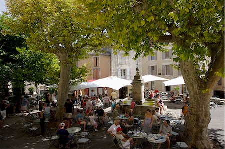 Gordes, Vaucluse, Provence, France, Europe Foto de stock - Con derechos protegidos, Código: 841-03065025