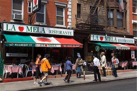 Restaurant dans la petite Italie dans Lower Manhattan, New York City, New York, États-Unis d'Amérique, Amérique du Nord Photographie de stock - Rights-Managed, Code: 841-03065617