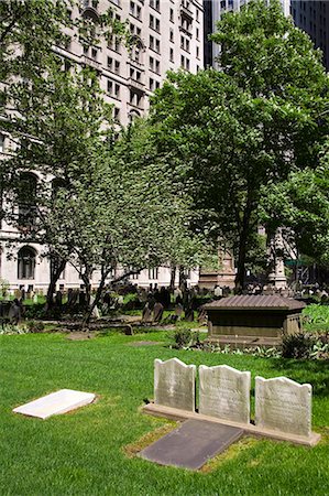 Trinity Church Graveyard, Lower Manhattan, New York City, New York, United States of America, North America Stock Photo - Rights-Managed, Code: 841-03065638