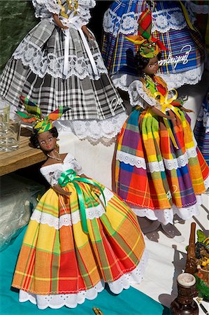 fort de france - Dolls, Craft Market in La Savane Park, Fort-de-France, Martinique, French Antilles, West Indies, Caribbean, Central America Foto de stock - Con derechos protegidos, Código: 841-03066042