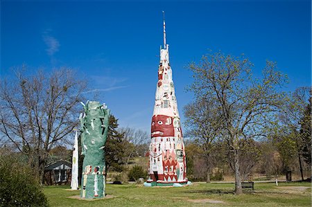 Galloway Totem Pole Park, ville de Foyil, historique Route 66, Oklahoma, États-Unis d'Amérique, Amérique du Nord Photographie de stock - Rights-Managed, Code: 841-03066257
