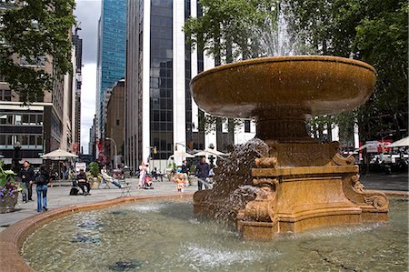 simsearch:841-03066359,k - Fontaine en Amérique du Nord de Bryant Park, Manhattan Midtown, New York City, New York, États-Unis d'Amérique, Photographie de stock - Rights-Managed, Code: 841-03066329