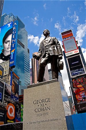 simsearch:841-03066338,k - George M. Cohan statue, Times Square, Midtown Manhattan, New York City, New York, États-Unis d'Amérique, Amérique du Nord Photographie de stock - Rights-Managed, Code: 841-03066337