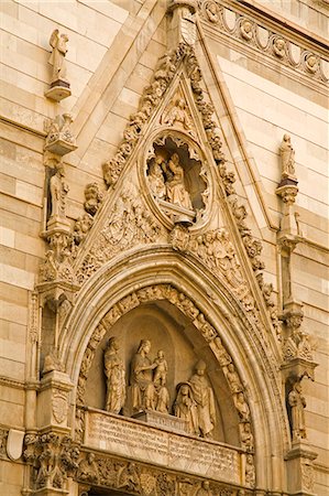 simsearch:841-03064520,k - Detail of Duomo entrance, Naples, Campania, Italy, Europe Stock Photo - Rights-Managed, Code: 841-03066428